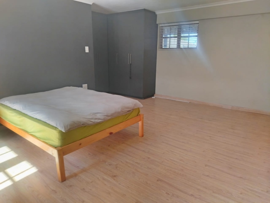 5 Bedroom Property for Sale in Heuwelkruin Western Cape